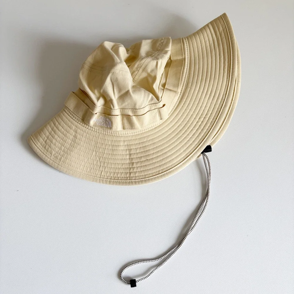 The North Face Unisex Class V Beige Wide Brim Hiking Sun Bucket Hat Gorpcore S-M